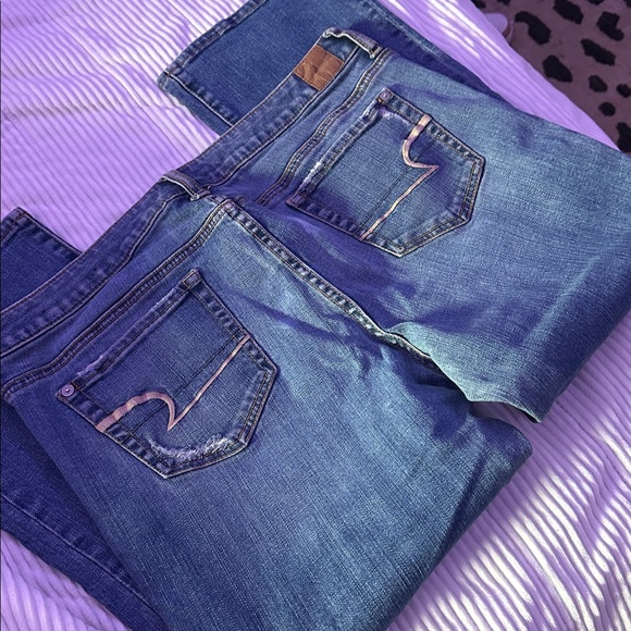 American Eagle Women's Blue Distressed capris Size 14 - Picture 4 of 4